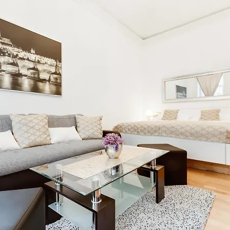 Wenceslas Square Royal Apartment Prague